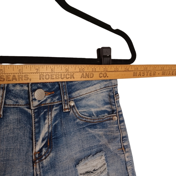 LING COLLECTION Distressed Raw Hem Denim Jean Shorts Small - Picture 3 of 7